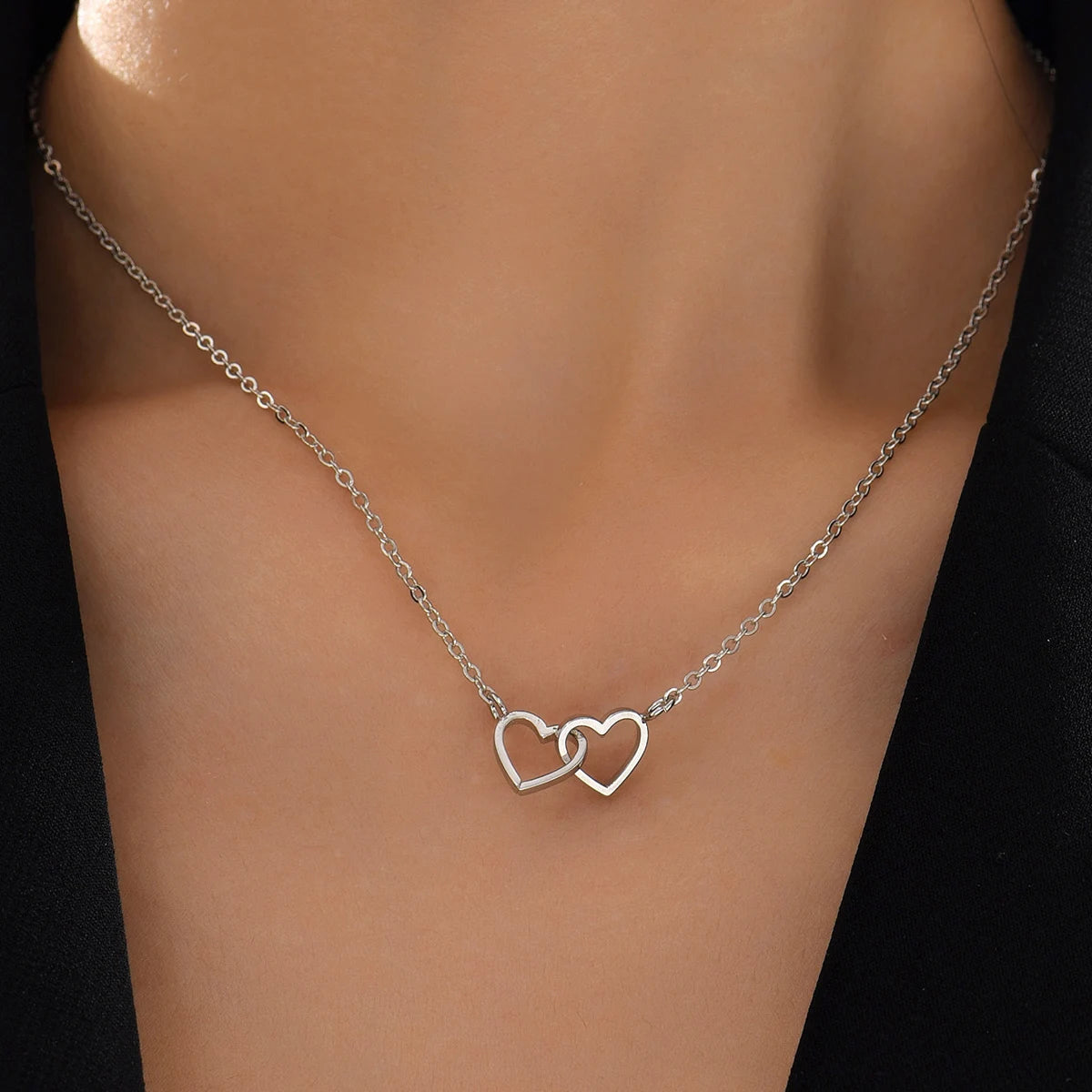 Tiny Cute Double Hollow Heart Chain Necklace Women Fashion Love Necklace Valentine's Day Jewelry for Women