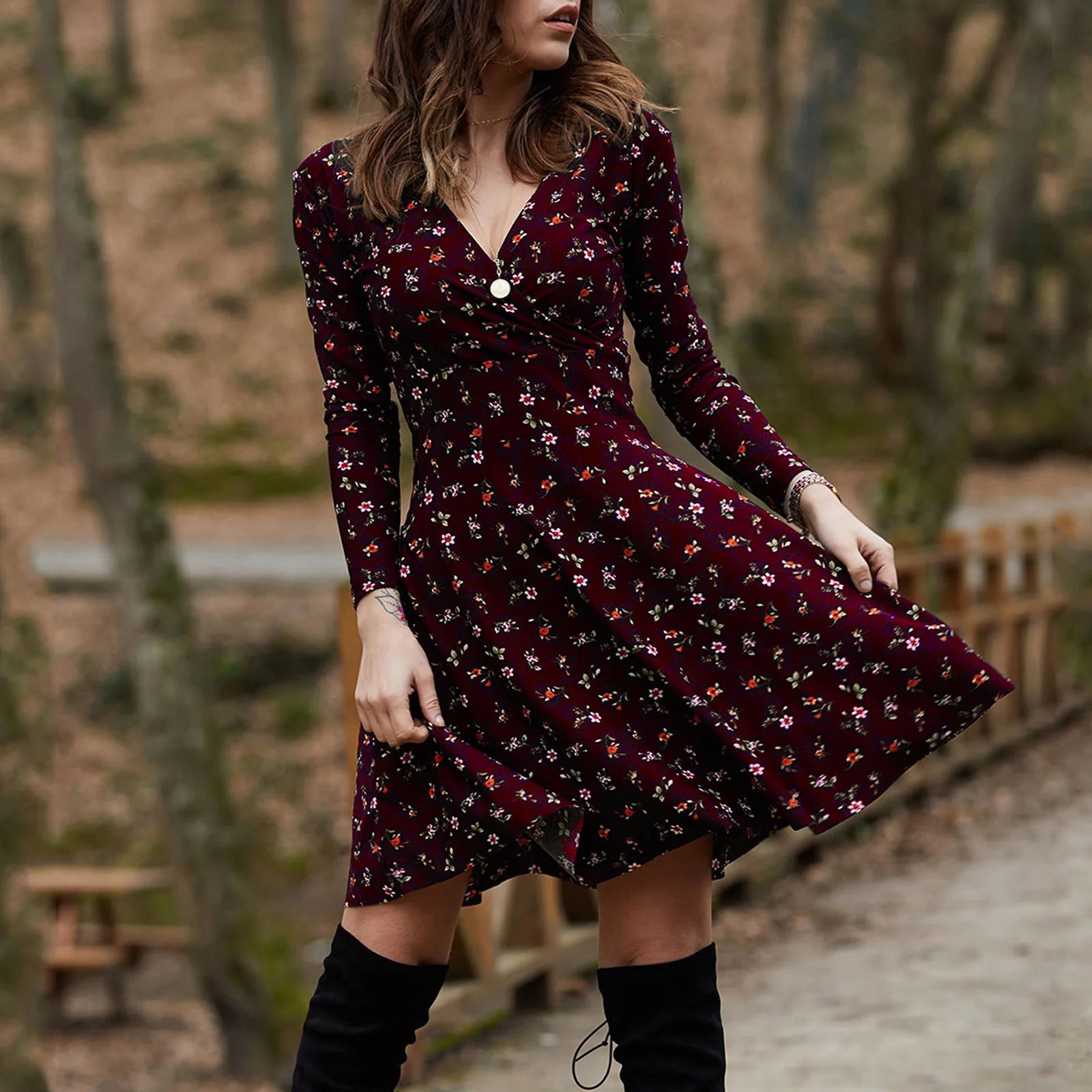 Autumn Floral Dress Women's Long-sleeved Sexy V-neck Pullover Dress Temperament Commuting Long Dress