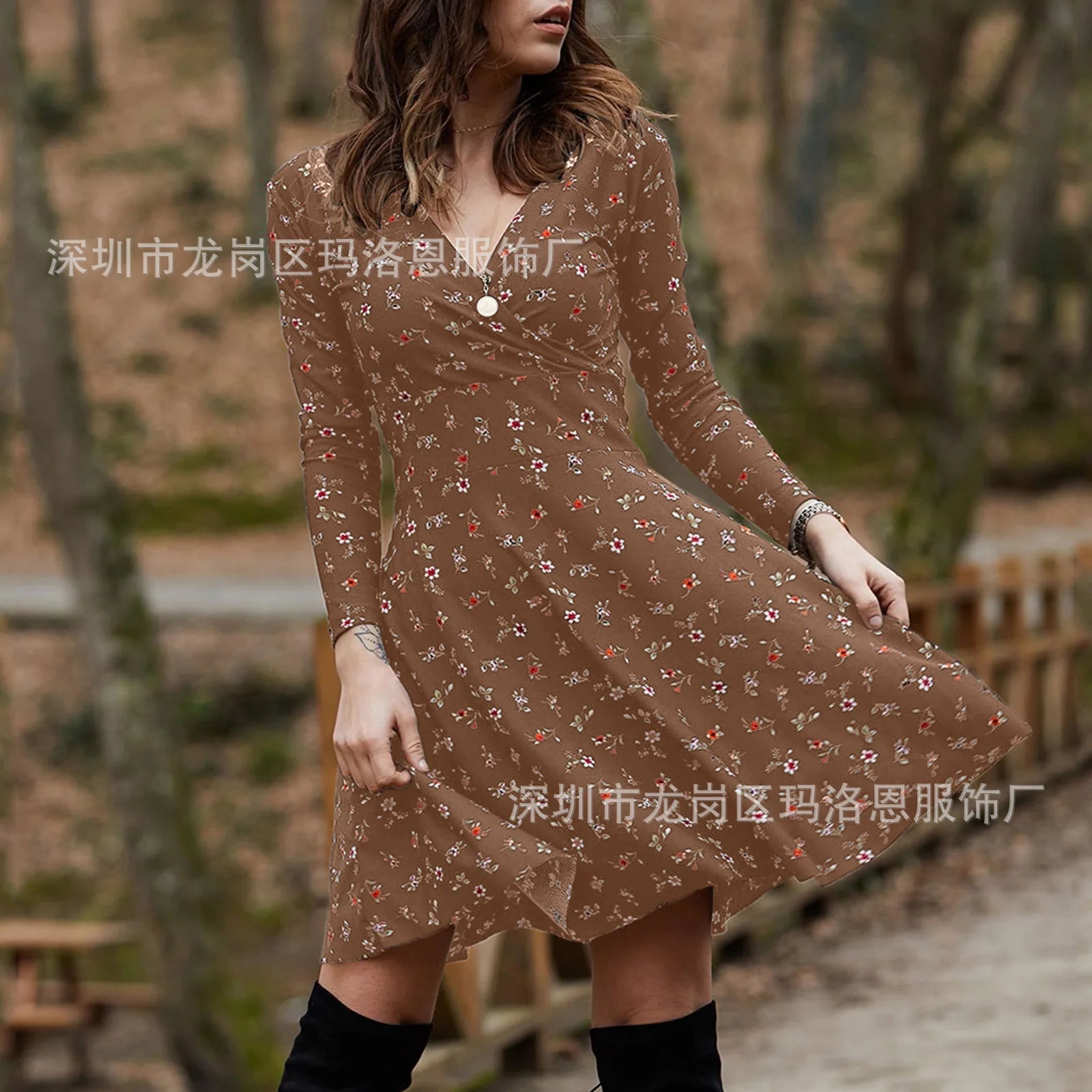 Autumn Floral Dress Women's Long-sleeved Sexy V-neck Pullover Dress Temperament Commuting Long Dress