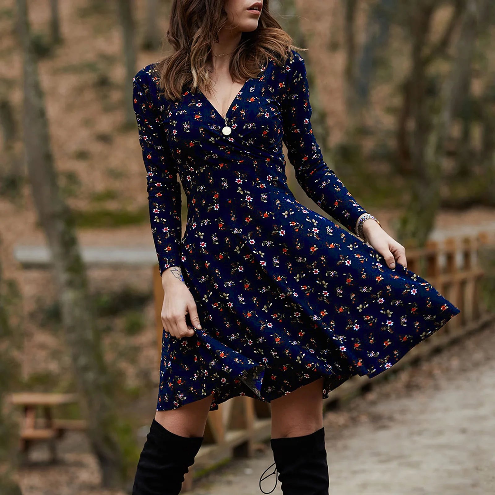 Autumn Floral Dress Women's Long-sleeved Sexy V-neck Pullover Dress Temperament Commuting Long Dress
